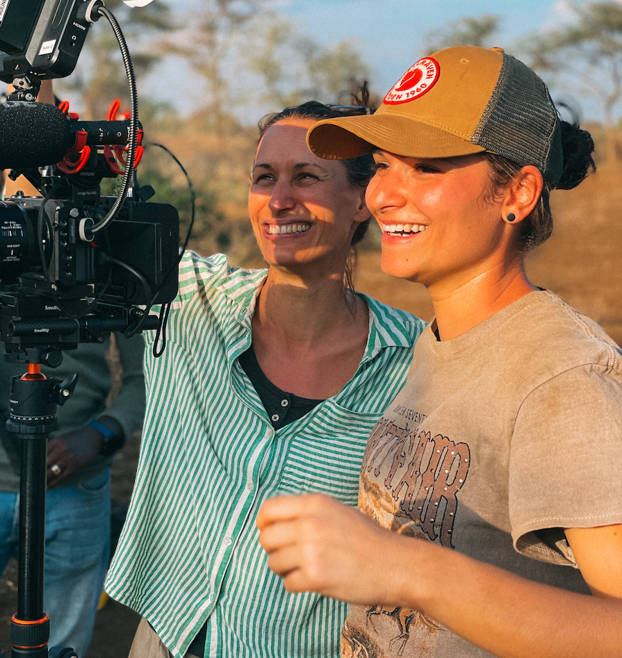 Pauline Simon behind the camera in a desert